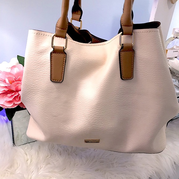 Aldo Crossbody Purse - Picture 3 of 16